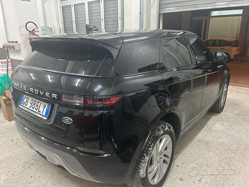 Usata Land Rover Range Rover evoque 150 CV (110 kW) 2020 Nero SUV