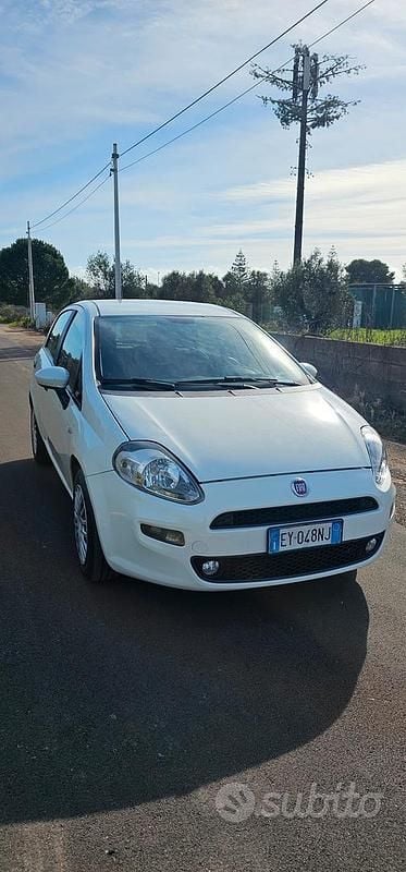 Usata Fiat Grande Punto 75 CV (55 kW) 2015 Utilitaria