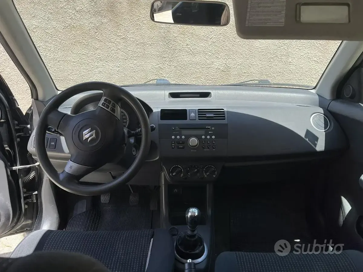 Usata Suzuki Swift 69 CV (50 kW) 2007 Nero Utilitaria