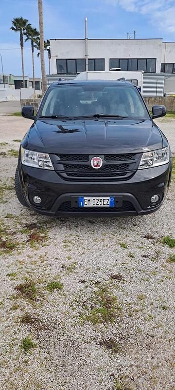 Usata Fiat Freemont 170 CV (125 kW) 2012 Nero SUV