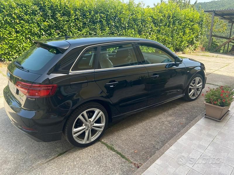 Usata Audi A3 S-Line 116 CV (85 kW) 2019 Nero