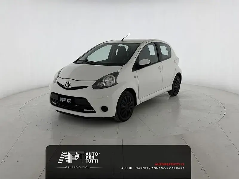 Usata Toyota Aygo Connect Style 68 CV (50 kW) 2013 Utilitaria