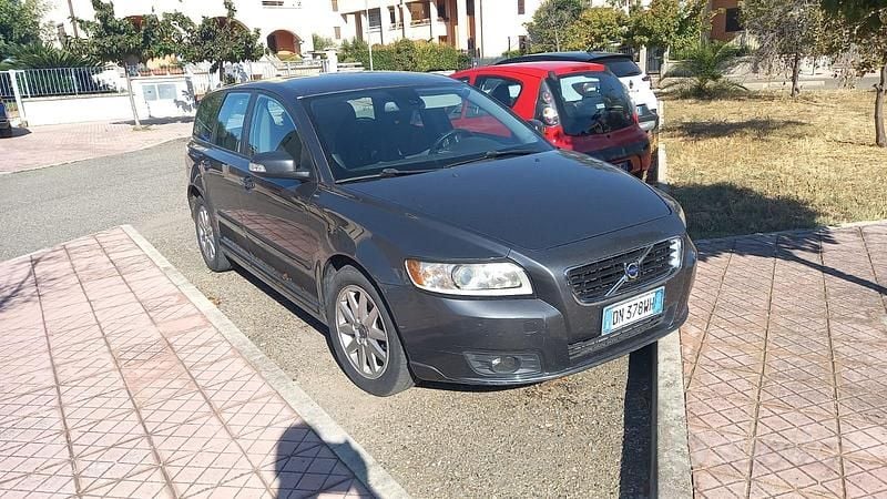 Usata Volvo V50 136 CV (100 kW) 2008 Grigio Station wagon