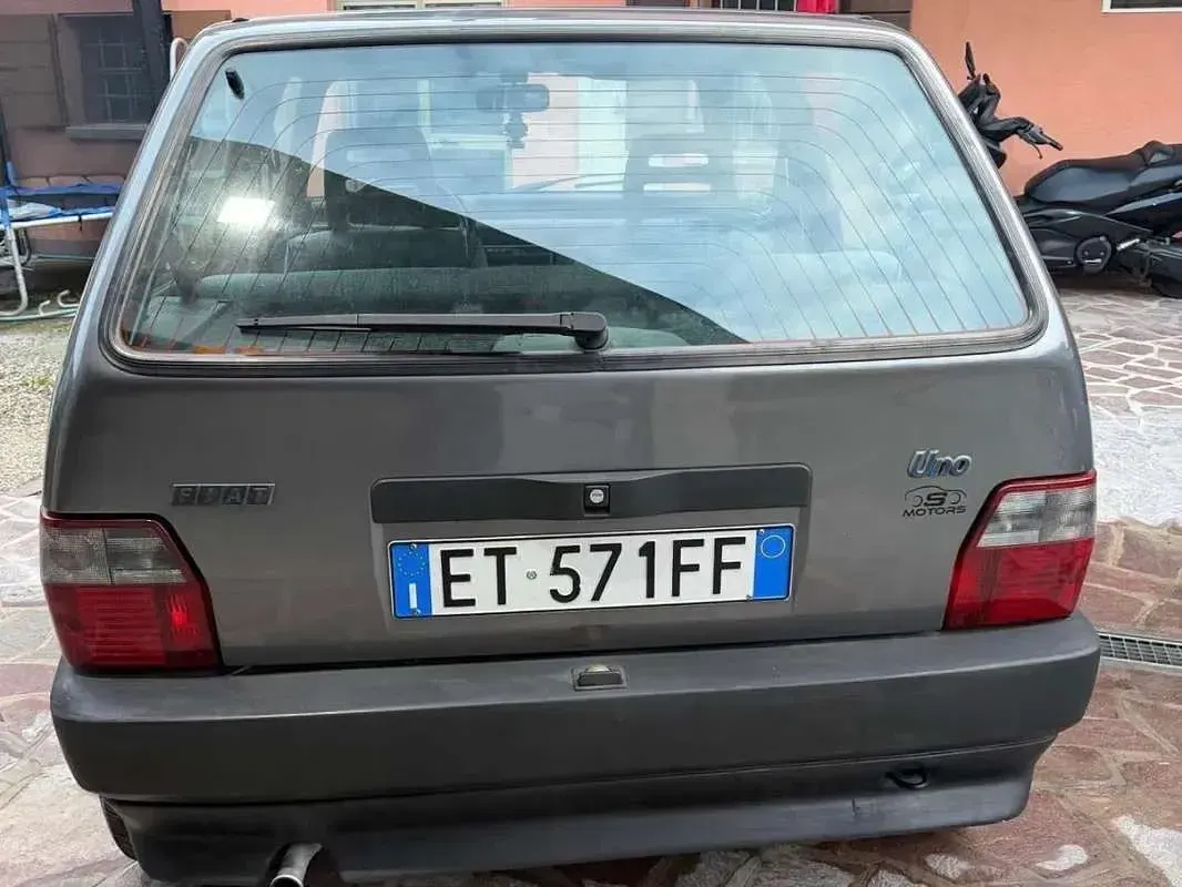 Usata Fiat Uno S 45 CV (33 kW) 1990 Grigio Utilitaria