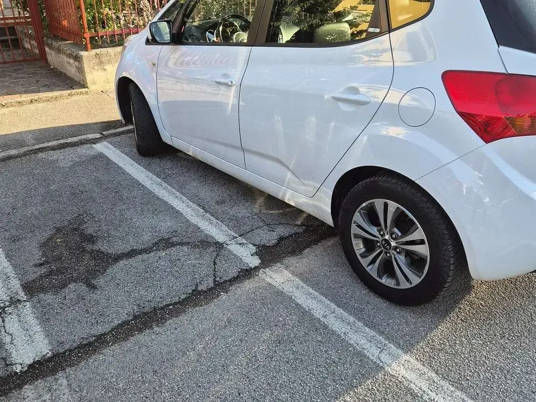 Usata Kia Venga 90 CV (66 kW) 2016 Utilitaria