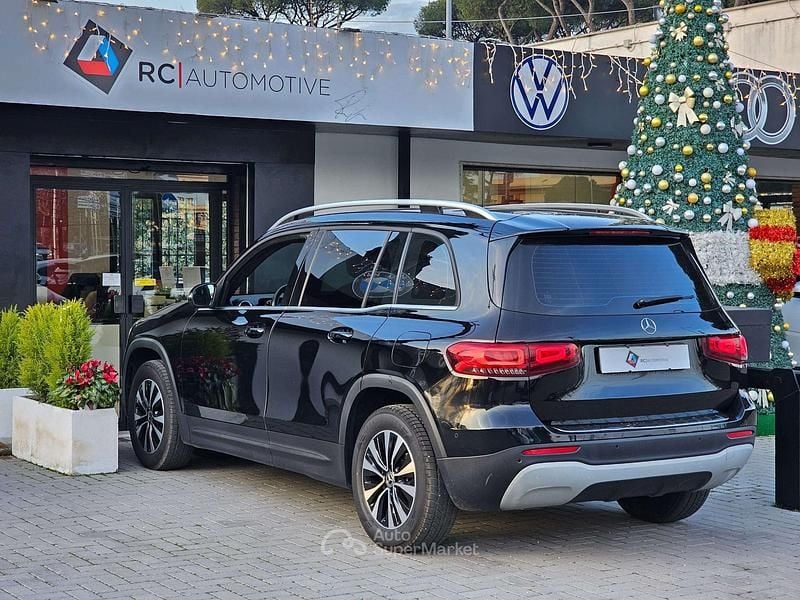 Usata Mercedes GLB180 Business 116 CV (85 kW) 2022 Nero SUV