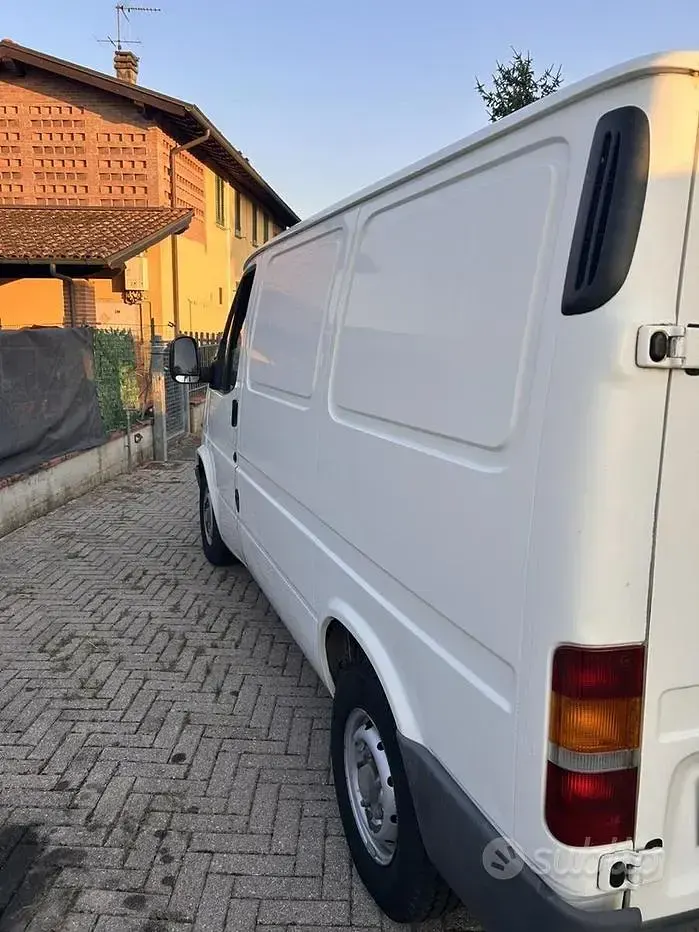 Usata Ford Transit 70 CV (51 kW) 1997 Bianco Furgone