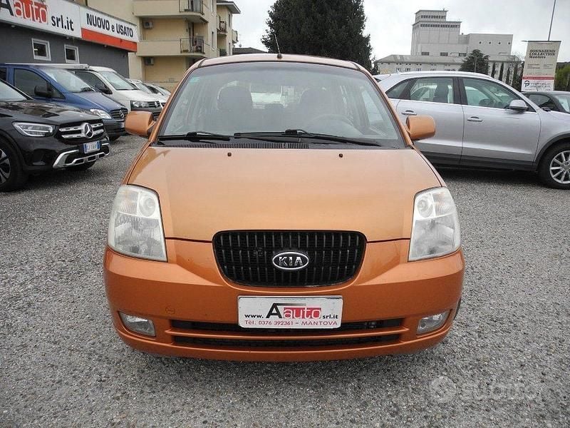 Usata Kia Picanto 61 CV (44 kW) 2006 Rosso Utilitaria