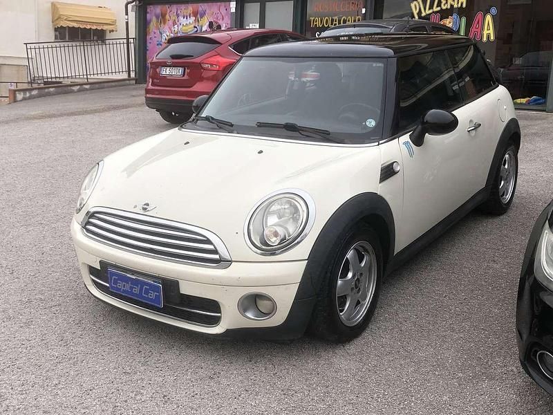 Usata Mini Cooper D 109 CV (80 kW) 2008 Beige Utilitaria