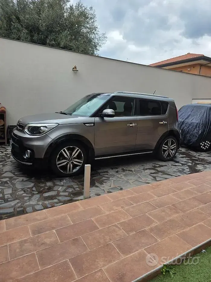 Usata Kia Soul 136 CV (100 kW) 2017 Grigio SUV