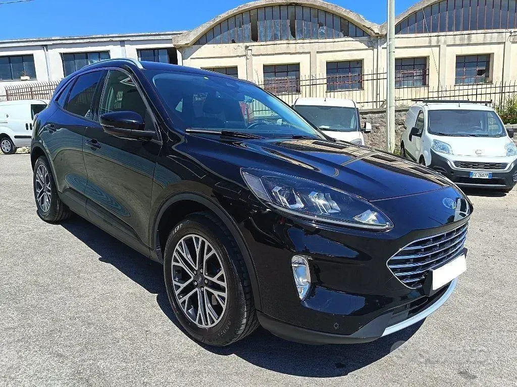 Usata Ford Kuga Titanium 150 CV (110 kW) 2022 Nero SUV