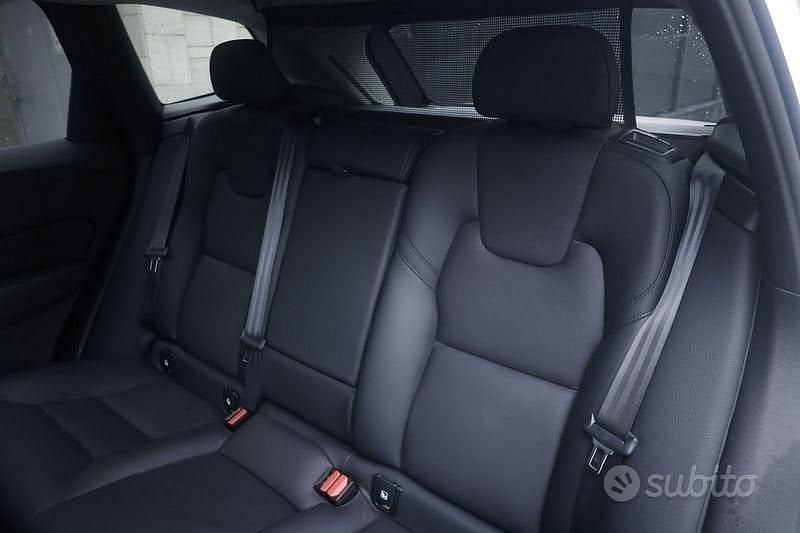 Usata Volvo XC60 Plus 197 CV (144 kW) 2024 Bianco SUV