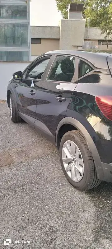 Usata Renault Captur Zen 101 CV (74 kW) 2021 Nero SUV