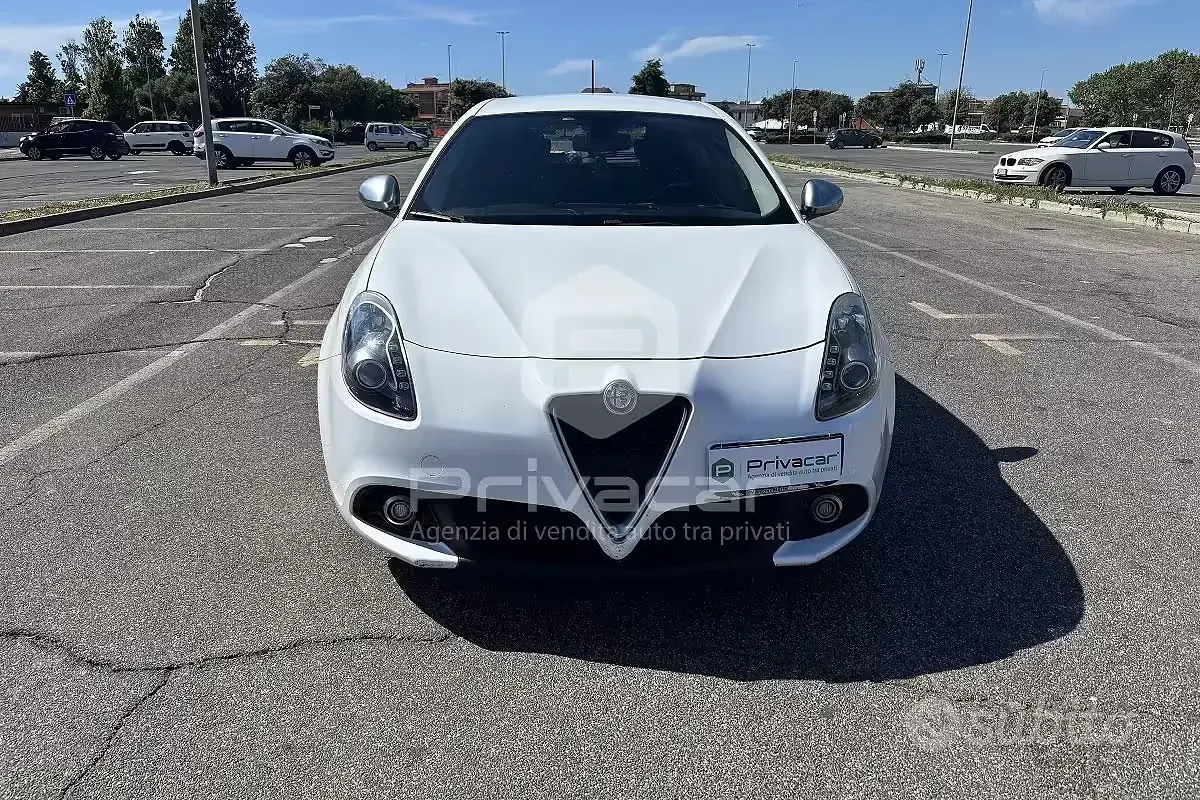 Occasion Alfa Romeo Giulietta 120 ch (88 kW) 2016 Blanc Citadine