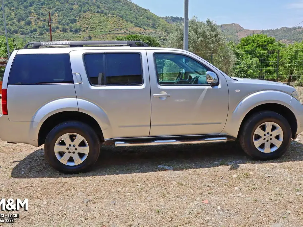 Usata Nissan Pathfinder 171 CV (125 kW) 2007 Grigio SUV