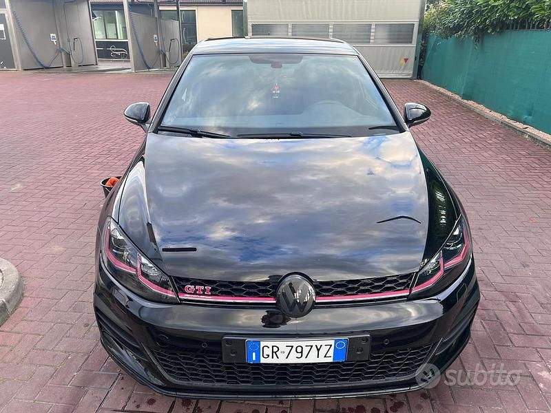 Usata VW Golf VII GTI 245 CV (180 kW) 2018 Nero Utilitaria