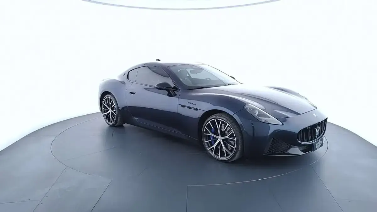Usata Maserati Granturismo 491 CV (361 kW) 2024 Blu modena Coupé