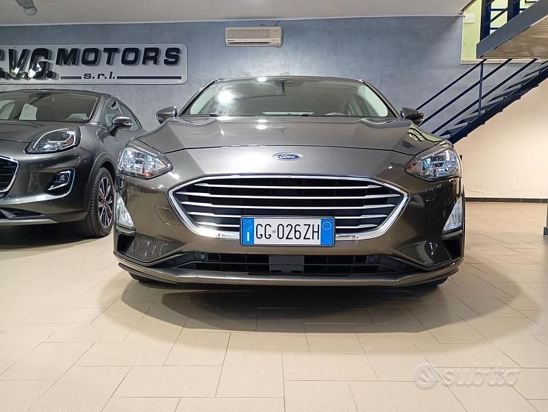 Usata Ford Focus Business Edition 120 CV (88 kW) 2021 Grigio Station wagon