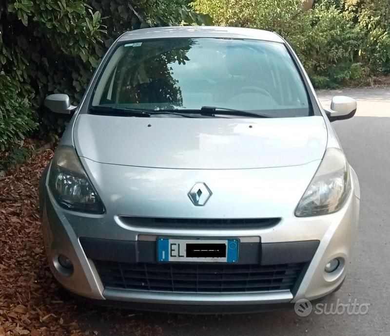 Usata Renault Clio IV 75 CV (55 kW) 2012 Grigio Berlina
