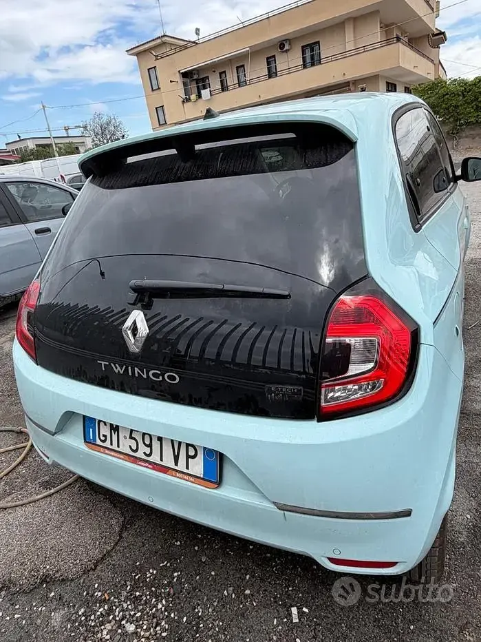 Gebraucht Renault Twingo Techno 30 kW (42 PS) 2023 Blau Kleinwagen
