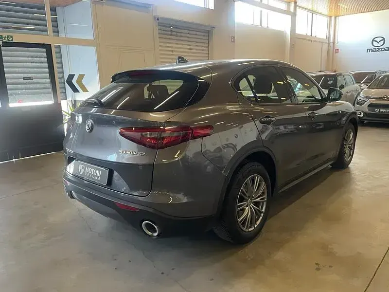 Usata Alfa Romeo Stelvio Business 160 CV (117 kW) 2019 SUV