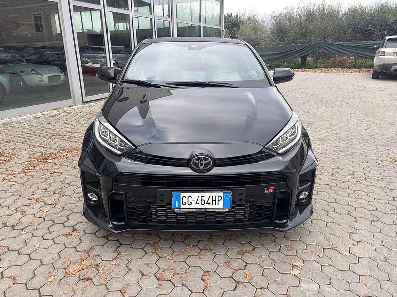 Usata Toyota Yaris 261 CV (191 kW) 2021 Nero Utilitaria
