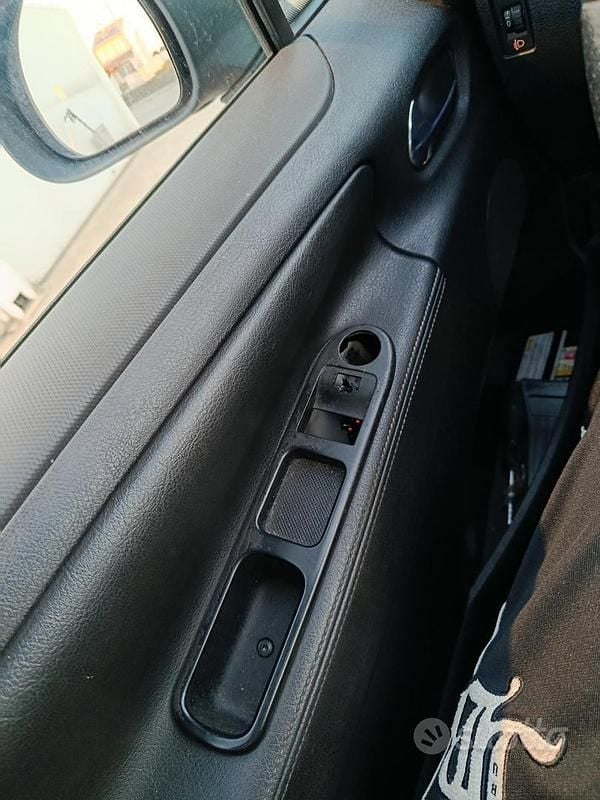 Usata Peugeot 207 150 CV (110 kW) 2007 Berlina