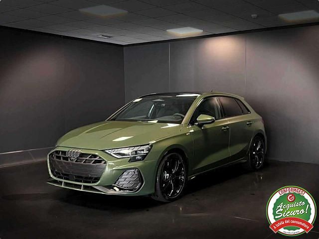 Nuova Audi A3 S-Line 150 CV (110 kW) 2025 Verde district Berlina