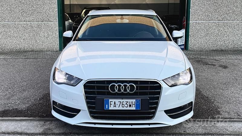 Usata Audi A3 Attraction 110 CV (80 kW) 2014 Bianco Berlina