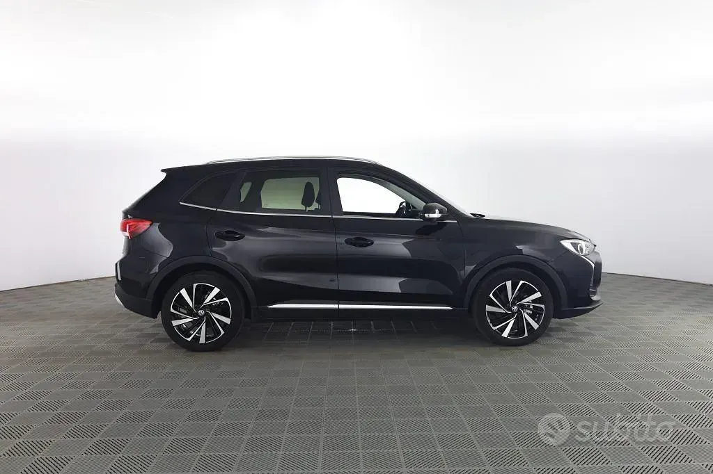 Usata MG ZS Luxury 102 CV (75 kW) 2025 Nero SUV