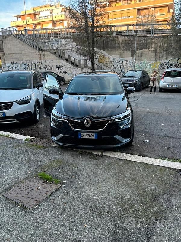 Usata Renault Arkana 145 CV (106 kW) 2022 Nero SUV