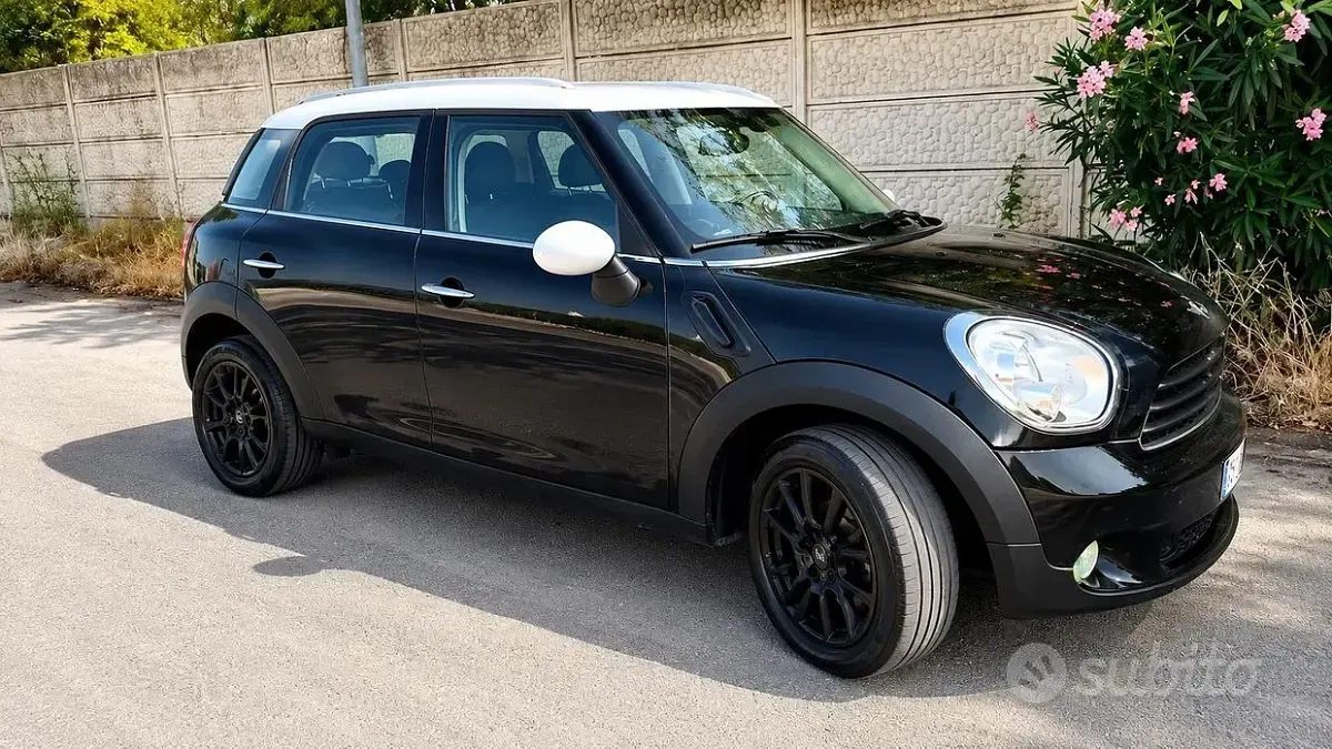 Usata Mini Cooper D Countryman 116 CV (85 kW) 2017 Nero SUV