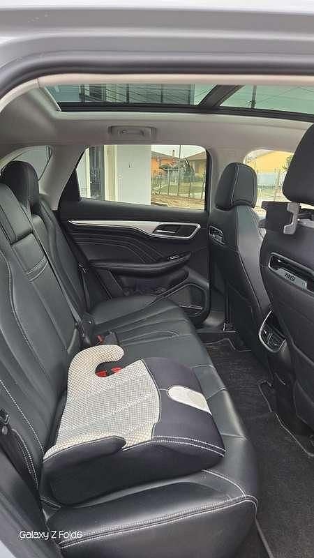 Usata MG Marvel R Luxury 64 kW (88 CV) 2023 Grigio SUV