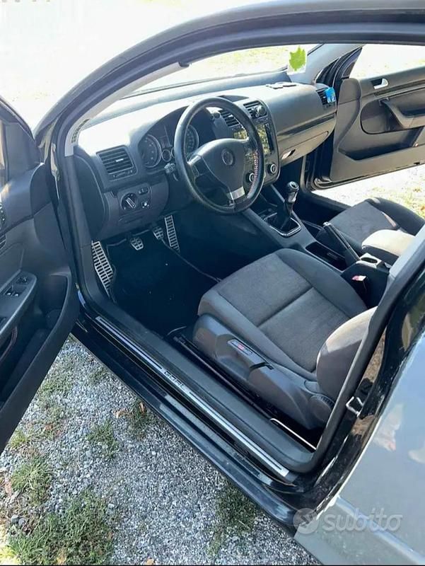 Usata VW Golf 102 CV (75 kW) 2006 Coupé