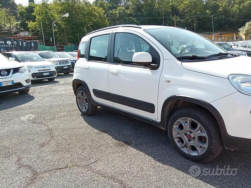 Bianco Usata 2013 Fiat Panda 4x4 Climbing Due volumi | 9000 € (Buon prezzo) - Immagine 1/4