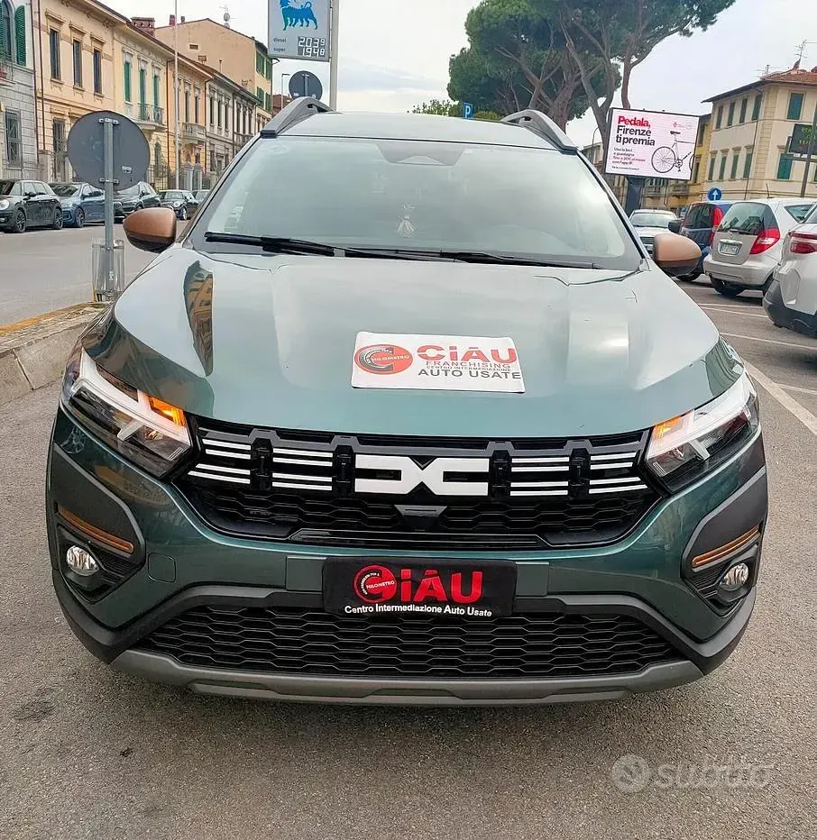 Usata Dacia Jogger Extreme 101 CV (74 kW) 2024 Verde Monovolume