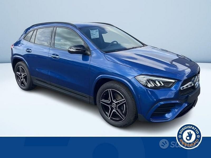 Usata Mercedes GLA180 AMG line 115 CV (84 kW) 2025 Blu SUV