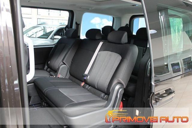 Usata Hyundai Staria Trend 177 CV (130 kW) 2024 Marrone Monovolume