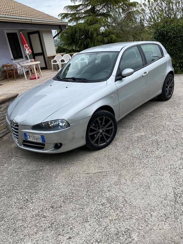 Usata Alfa Romeo 147 2004 Utilitaria
