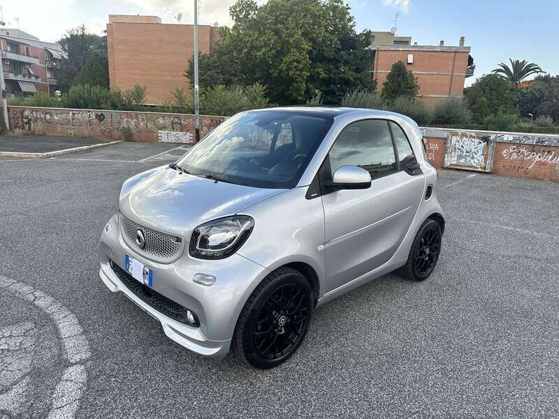 Usata Smart ForTwo Coupé Superpassion 71 CV (52 kW) 2019 Argento Coupé