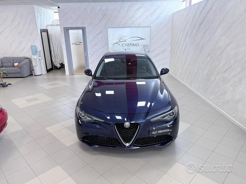 Usata Alfa Romeo Giulia Business 180 CV (132 kW) 2016 Blu Berlina