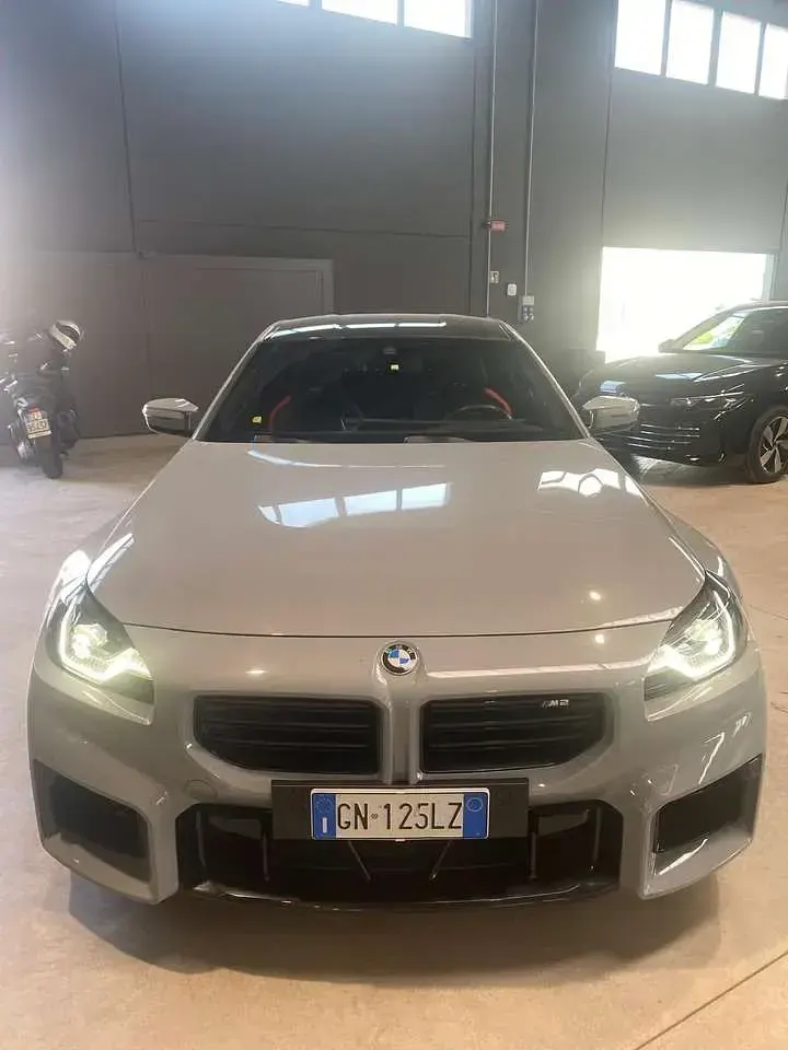 Usata BMW M2 460 CV (338 kW) 2023 Brooklyn grey metallic Coupé