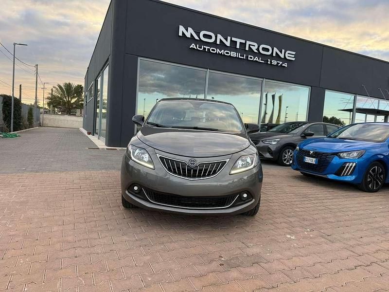 Usata Lancia Ypsilon S 69 CV (50 kW) 2024 Grigio Utilitaria