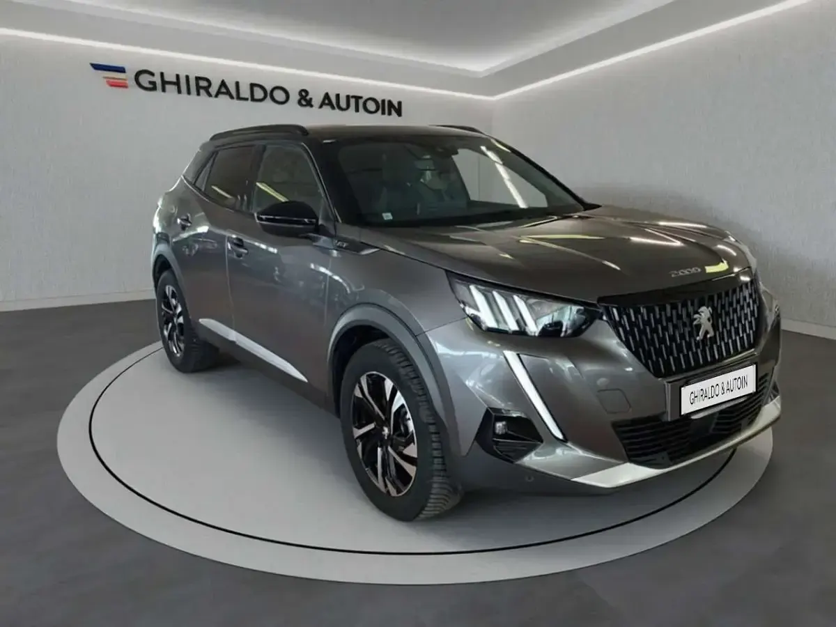 Usata Peugeot 2008 Allure 131 CV (96 kW) 2022 Grigio SUV