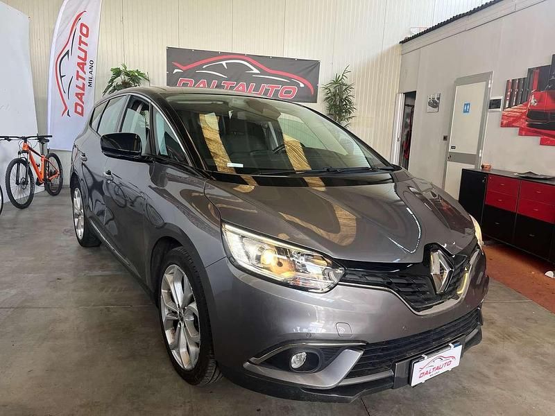Usata Renault Grand Scénic IV Initiale Paris 120 CV (88 kW) 2020 Grigio scuro metallizzato Monovolume