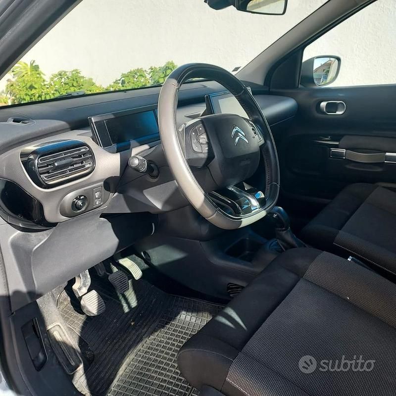 Usata Citroën C4 Cactus Shine 100 CV (73 kW) 2017 Utilitaria