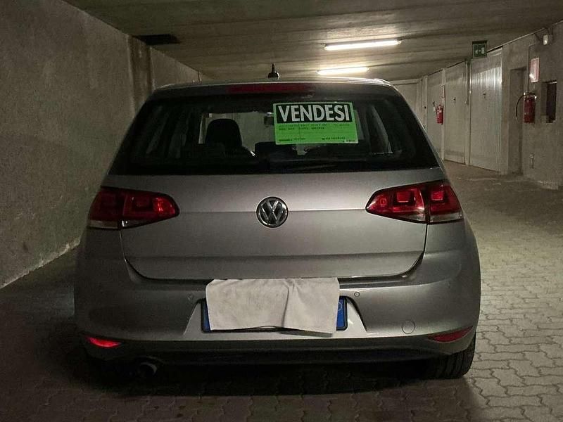Usata VW Golf VII Highline 110 CV (80 kW) 2016 Grigio Berlina
