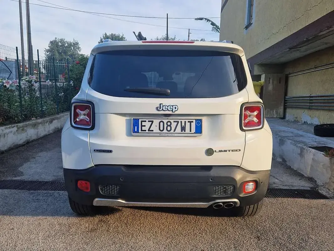 Usata Jeep Renegade Limited 120 CV (88 kW) 2015 Bianco SUV