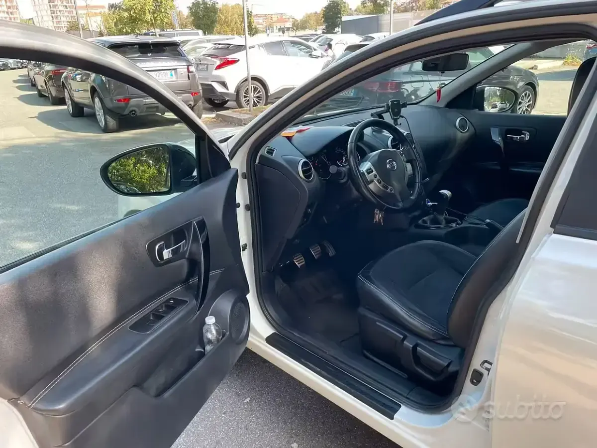 Usata Nissan Qashqai 117 CV (86 kW) 2013 Bianco SUV