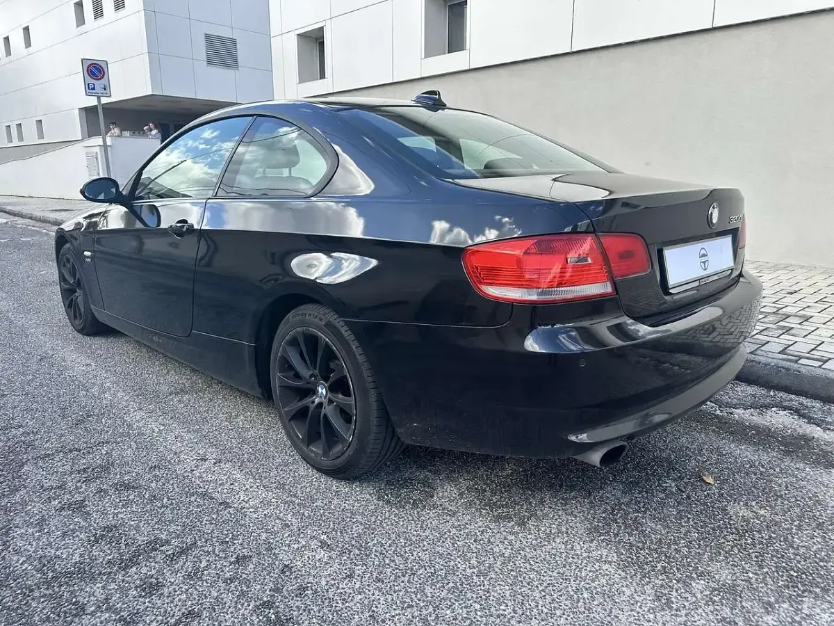 Usata BMW 320 177 CV (130 kW) 2009 Nero Coupé